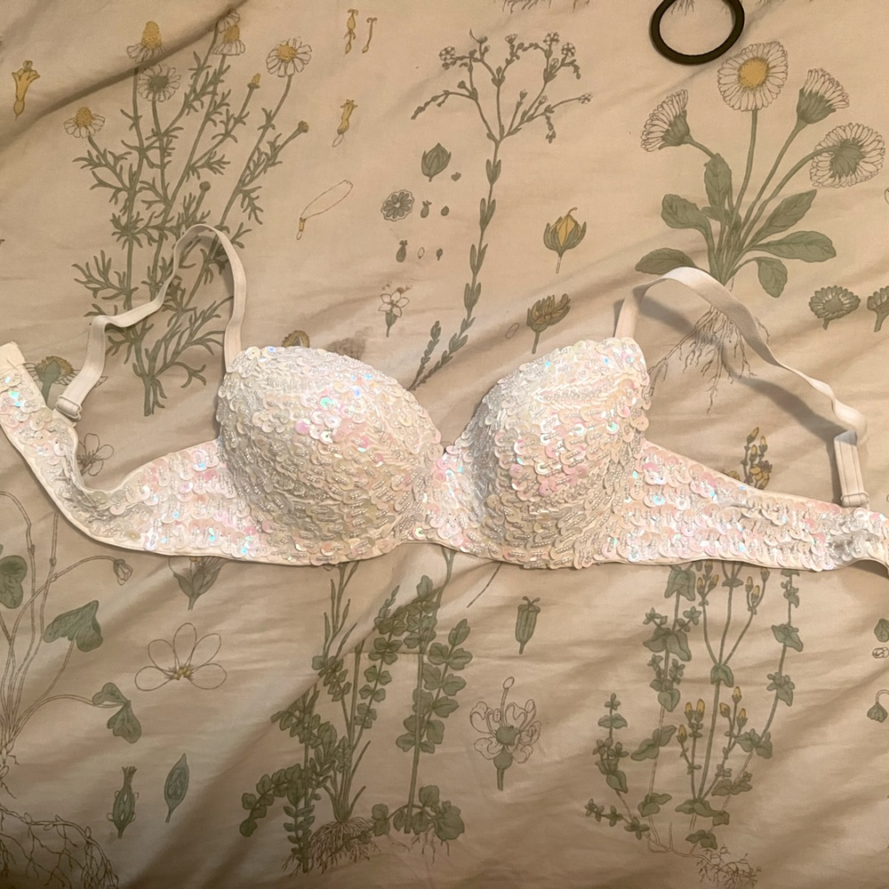Rave Bra